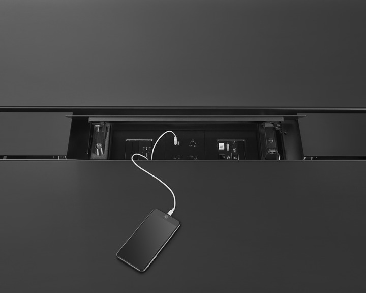Axon-Conference-Table-geiger-bpsi