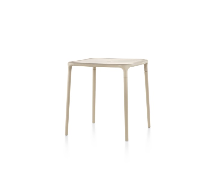 magis-air-table-herman-miller-bpsi